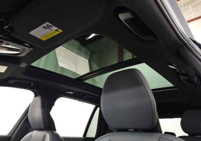 Certified 2024 Volvo XC90 T8 Ultimate w/ Protection Package Premier image 17