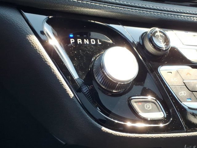 New 2026 Chrysler Pacifica Select AWD/4WD image 10