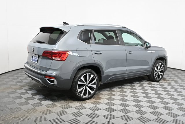 Used 2022 Volkswagen Taos SE video 3