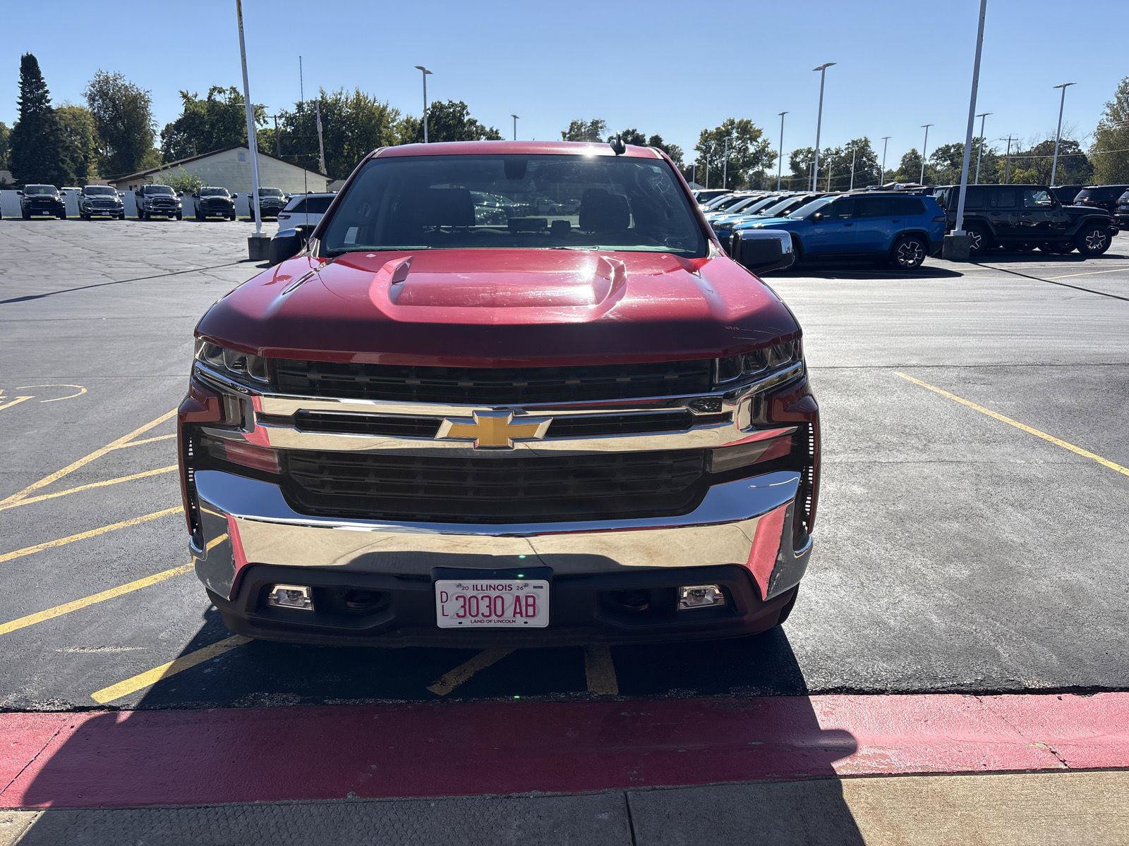 Used 2019 Chevrolet Silverado 1500 LT w/ All-Star Edition AWD/4WD image 2