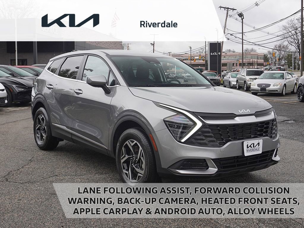 Used 2024 Kia Sportage LX image 1
