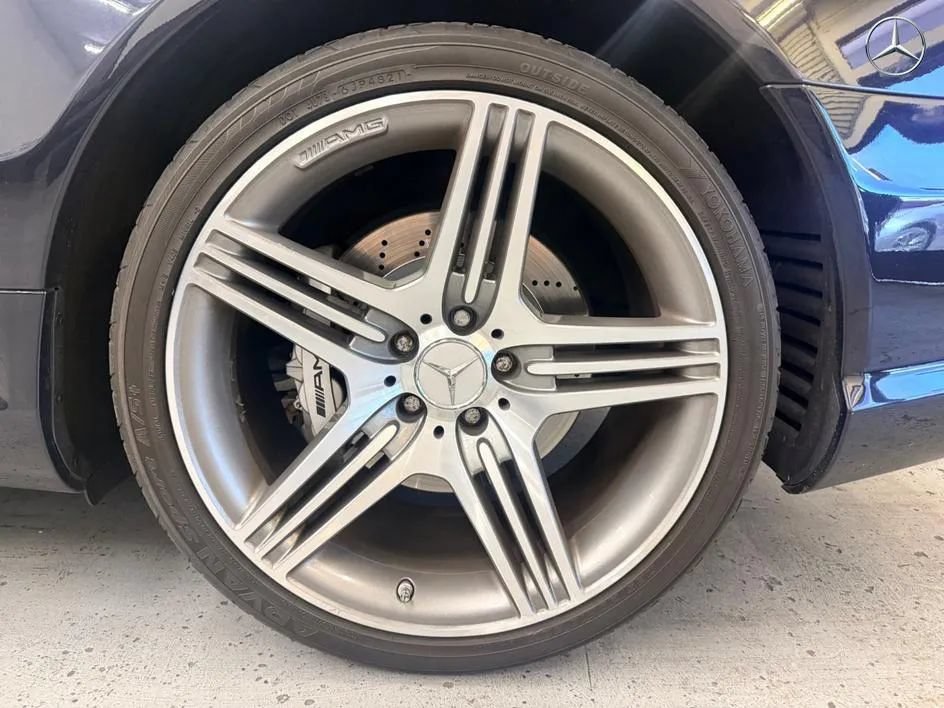 Used 2011 Mercedes-Benz SL 63 AMG image 39