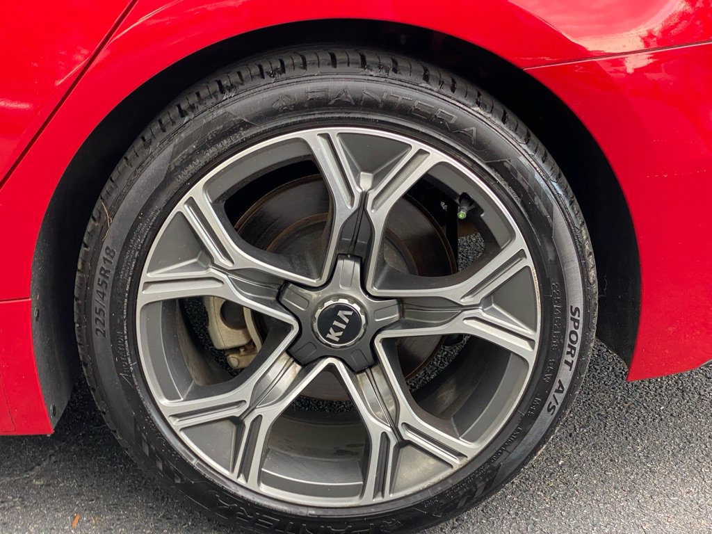 Used 2020 Kia Stinger GT-Line w/ Sun & Sound Package image 11