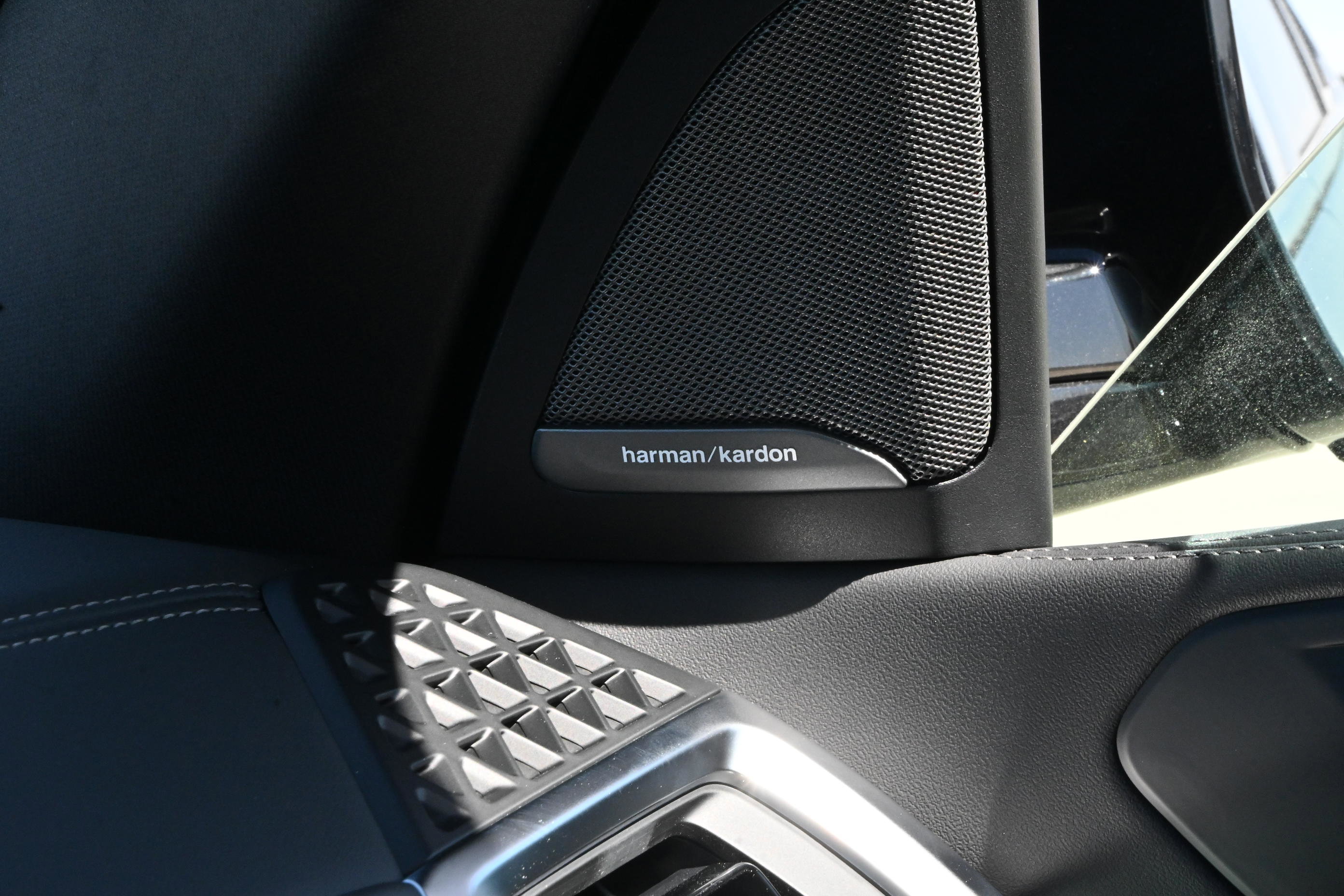 New 2026 BMW X5 xDrive40i w/ M Sport Package image 21