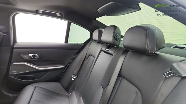 Used 2025 BMW M340i Sedan RWD image 29