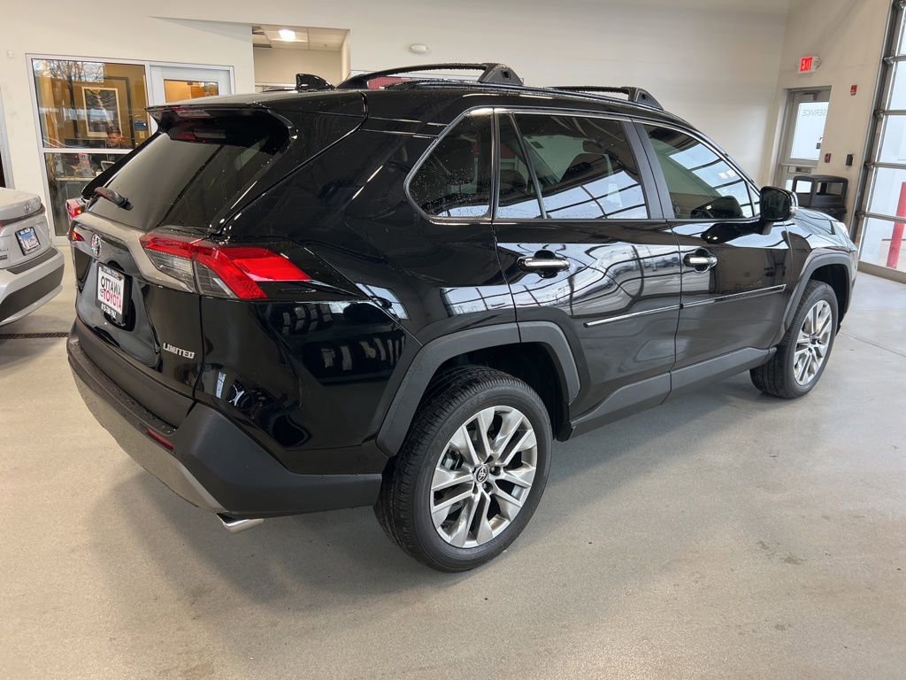 Used 2025 Toyota RAV4 Limited image 3