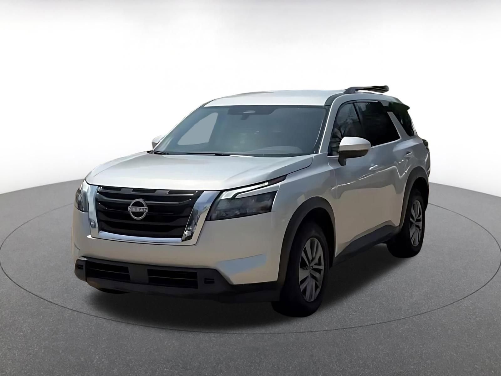 Used 2025 Nissan Pathfinder SV AWD/4WD image 7