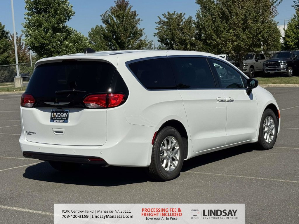 New 2027 Chrysler Pacifica LX FWD image 8