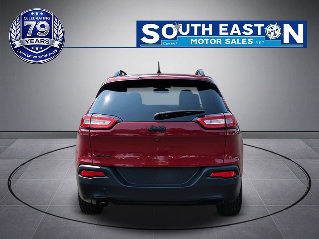 Used 2016 Jeep Cherokee Sport w/ Cold Weather Group AWD/4WD image 4