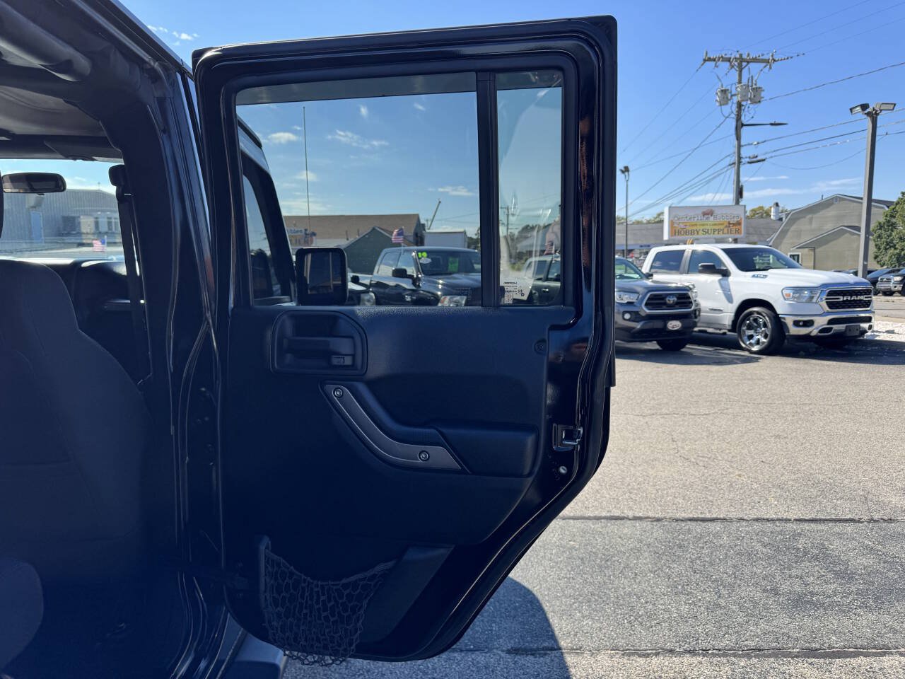 Used 2012 Jeep Wrangler Unlimited Sport AWD/4WD image 35