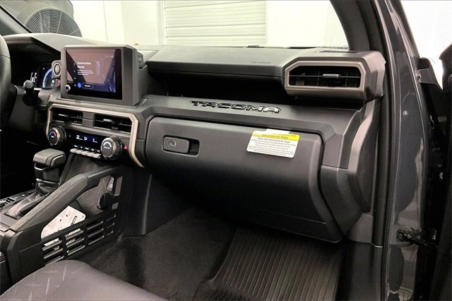 Used 2025 Toyota Tacoma SR image 15