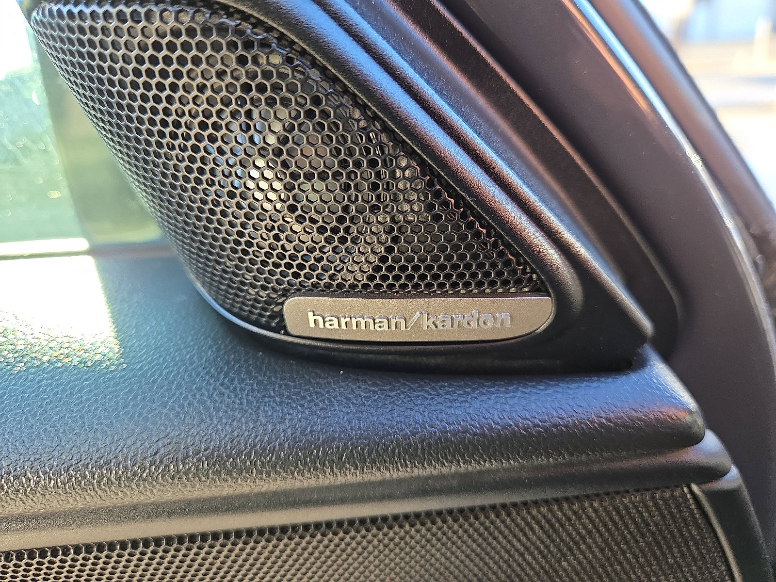 Used 2018 MINI Cooper Countryman S w/ Technology Package image 12