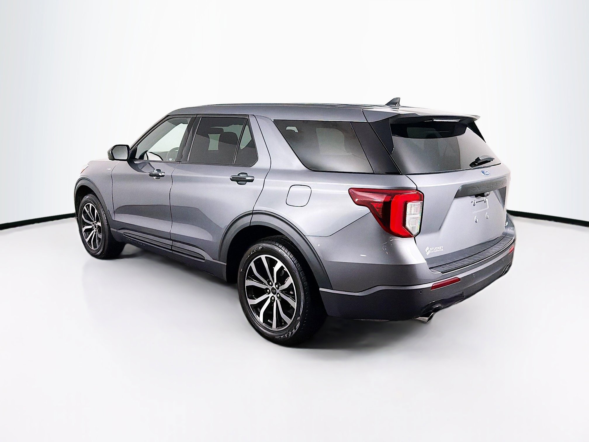 Used 2022 Ford Explorer ST-Line image 6