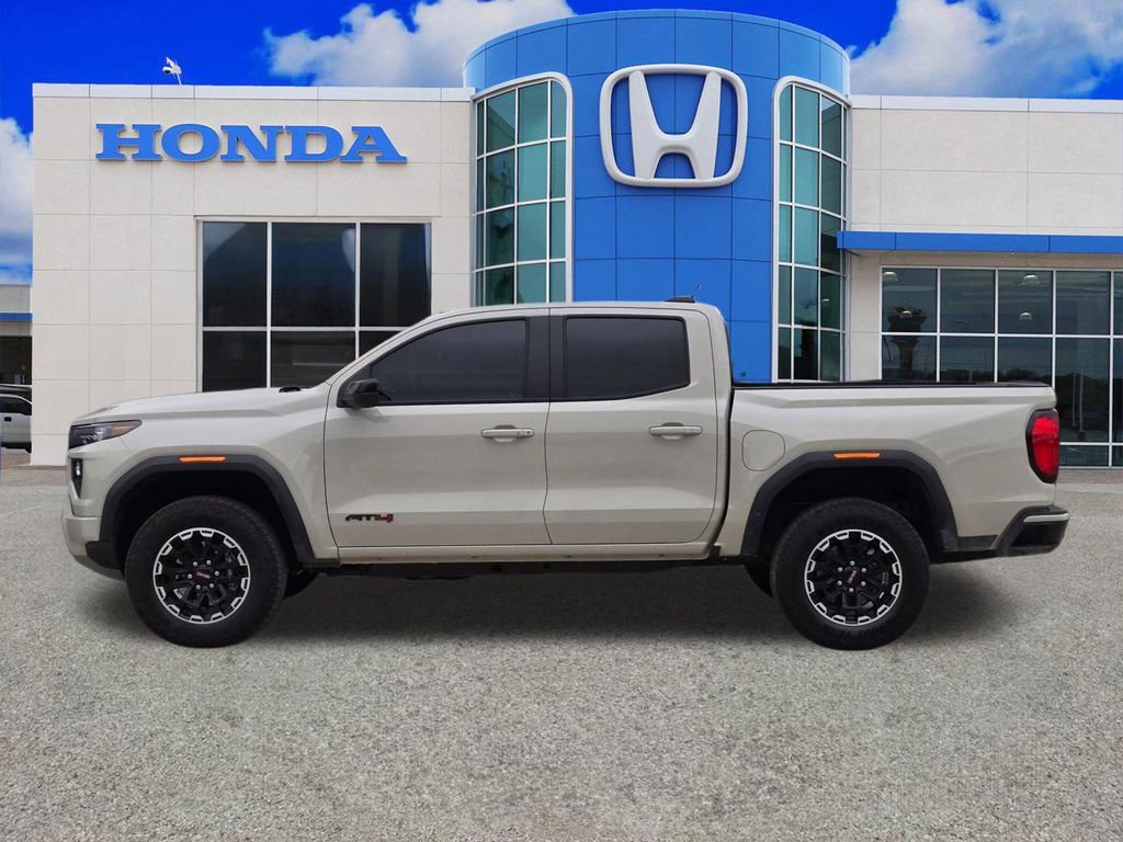 Used 2026 GMC Canyon AT4 w/ Technology Plus Package AWD/4WD image 11