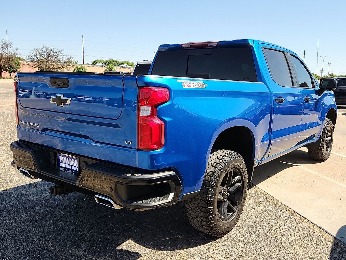 Used 2022 Chevrolet Silverado 1500 LT Trail Boss w/ LT Trail Boss Premium Package AWD/4WD image 3