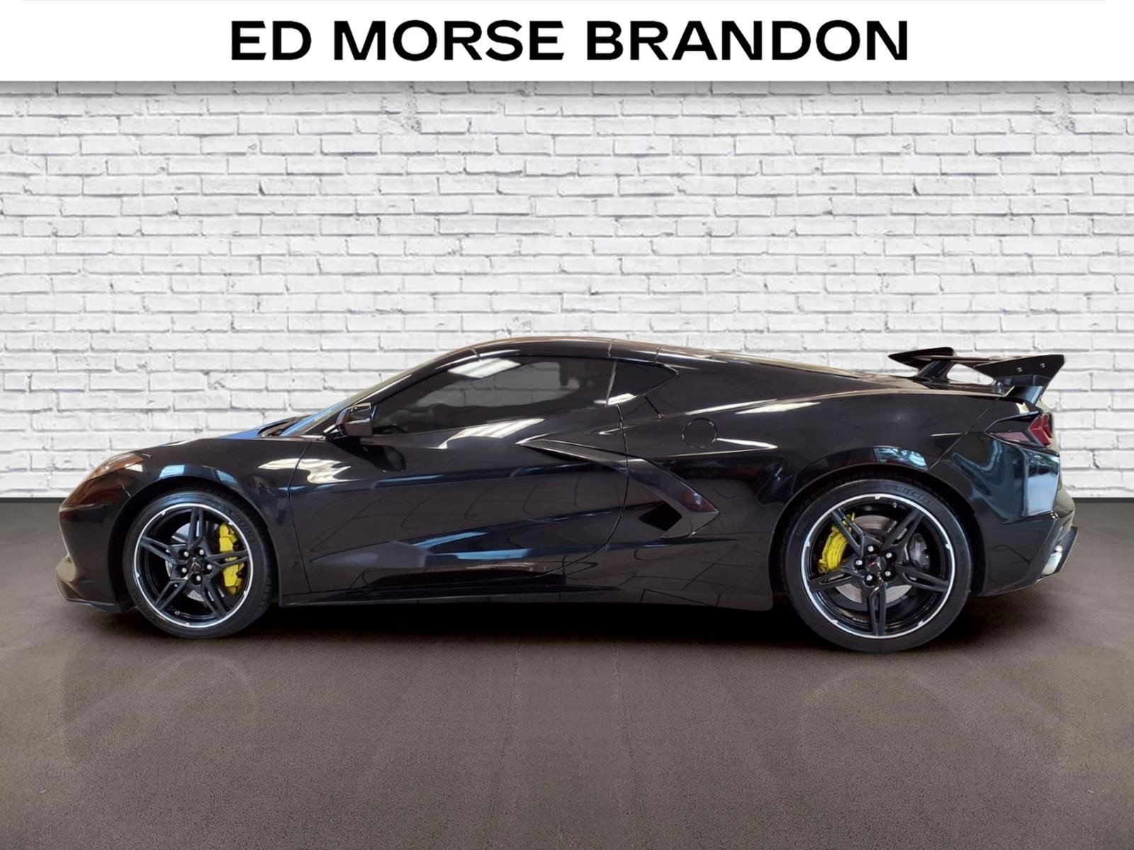 Used 2021 Chevrolet Corvette Stingray Premium Cpe w/ Z51 Performance Package RWD video 2