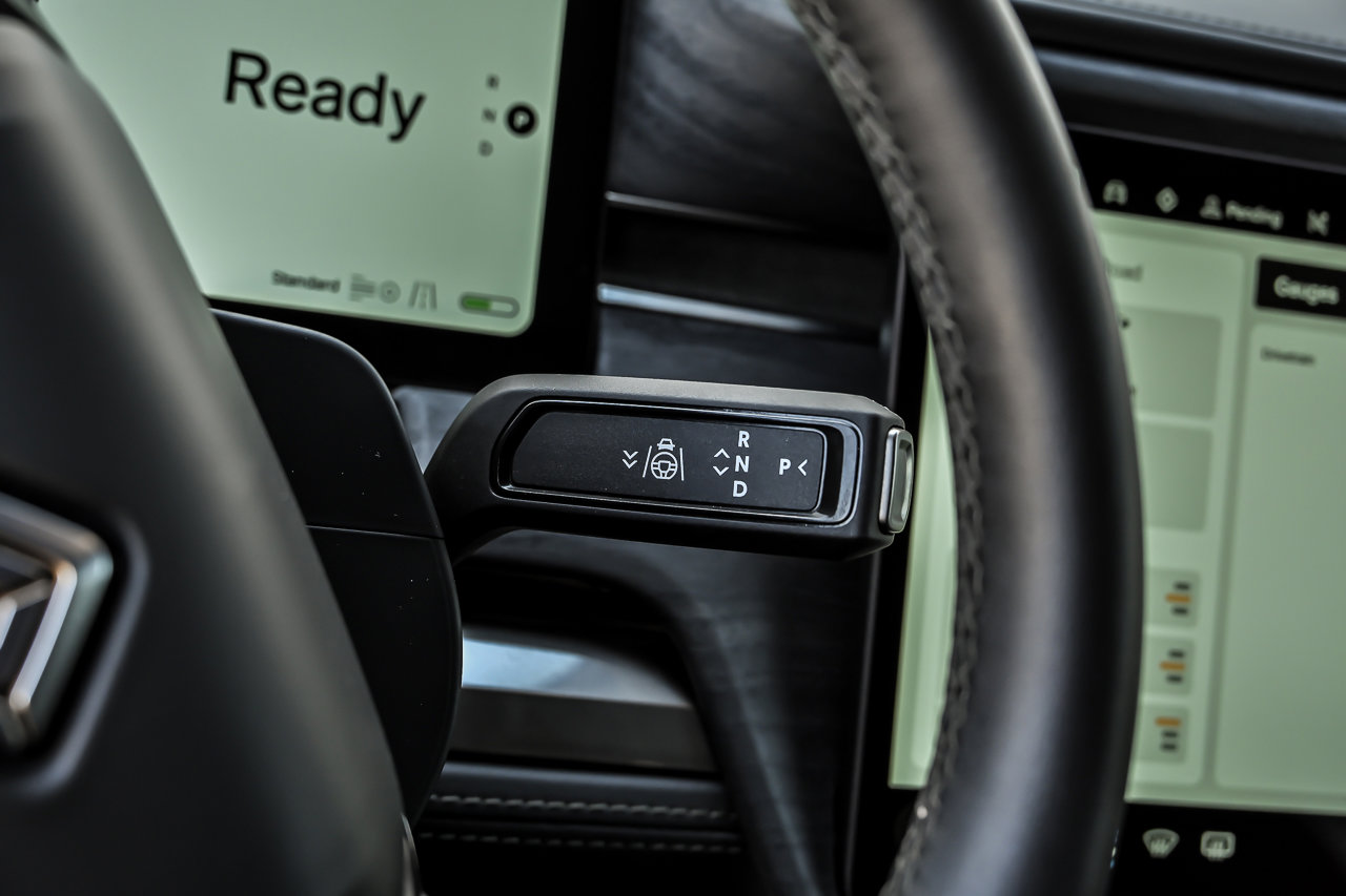 Used 2023 Rivian R1S Adventure AWD/4WD image 30