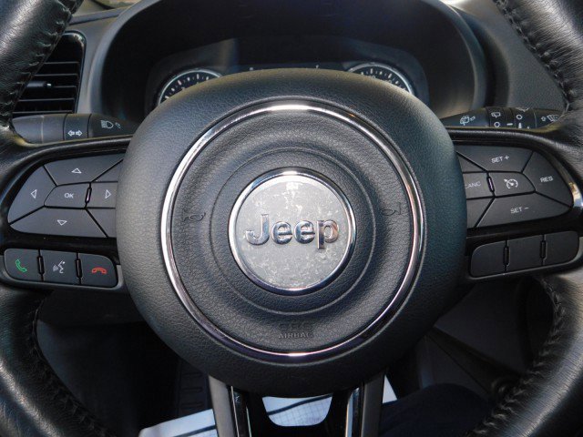 Used 2018 Jeep Renegade Altitude image 30