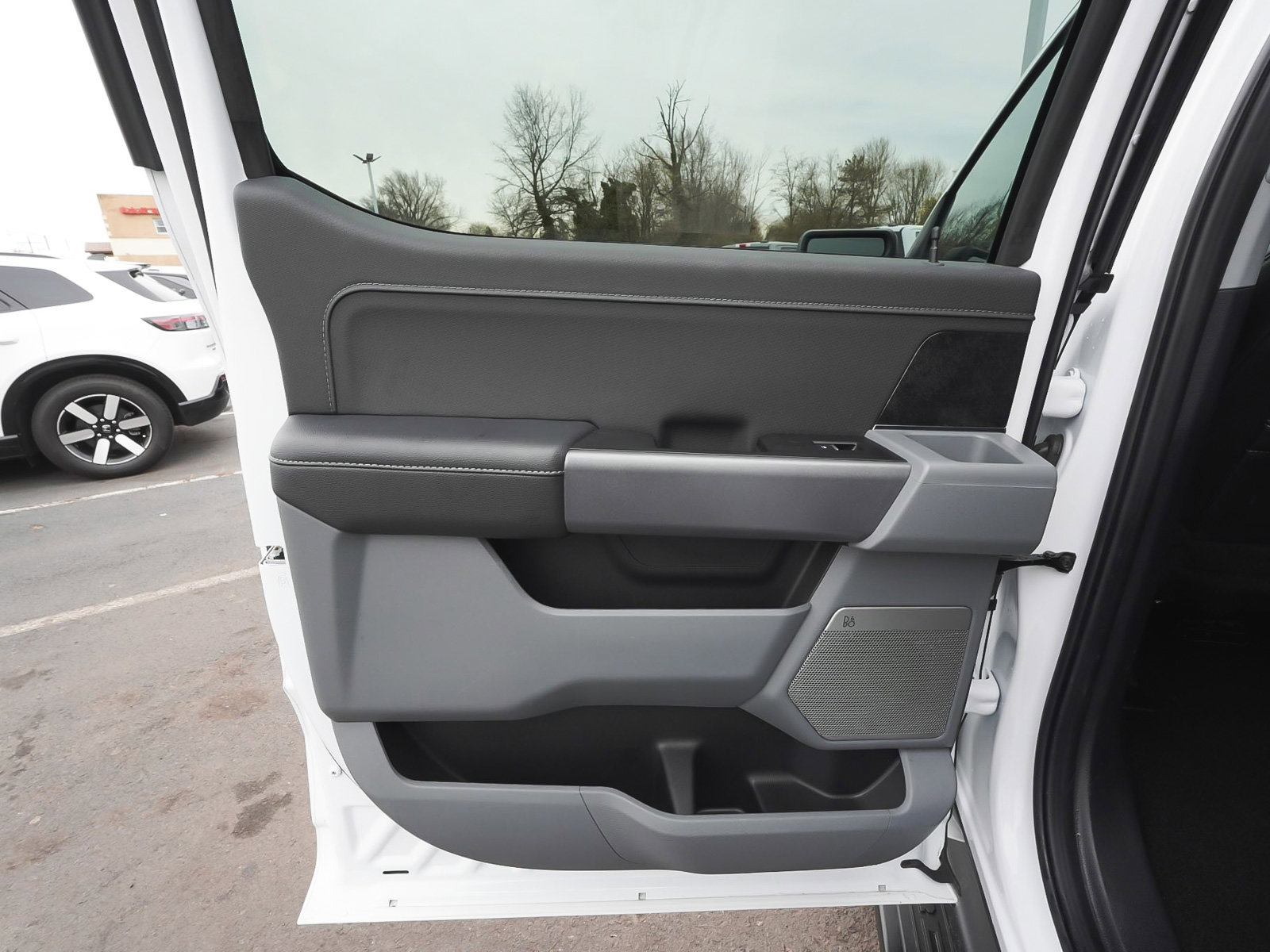 Used 2024 Ford F150 Lightning Flash w/ Max Trailer Tow Package image 11