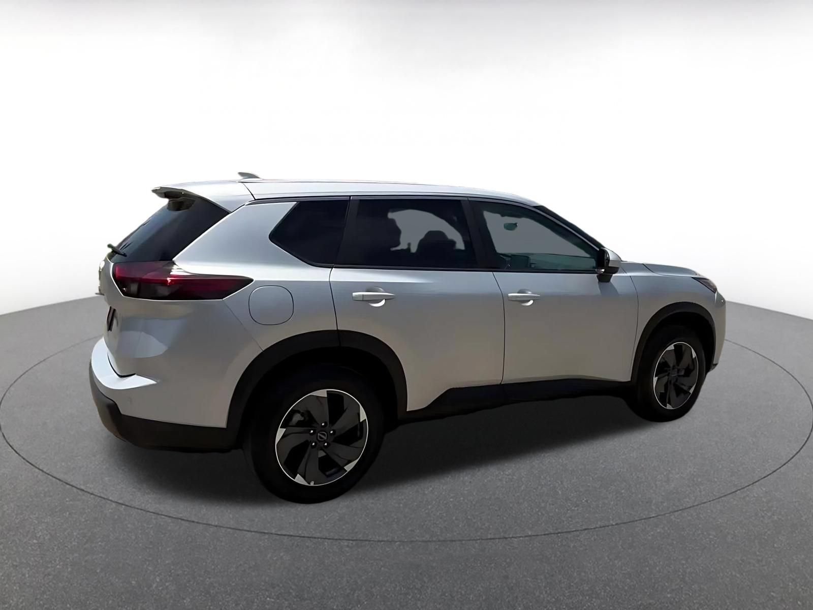 Used 2025 Nissan Rogue SV FWD image 15