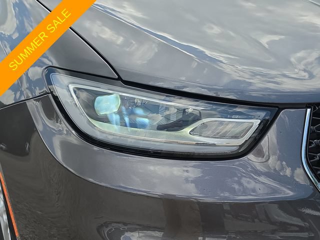 Certified 2023 Chrysler Pacifica Touring-L FWD image 7