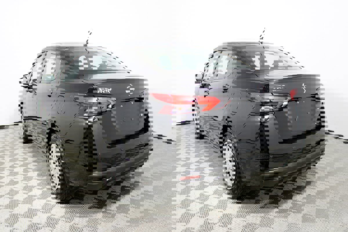 Used 2025 Nissan Versa S w/ Trunk Package image 26