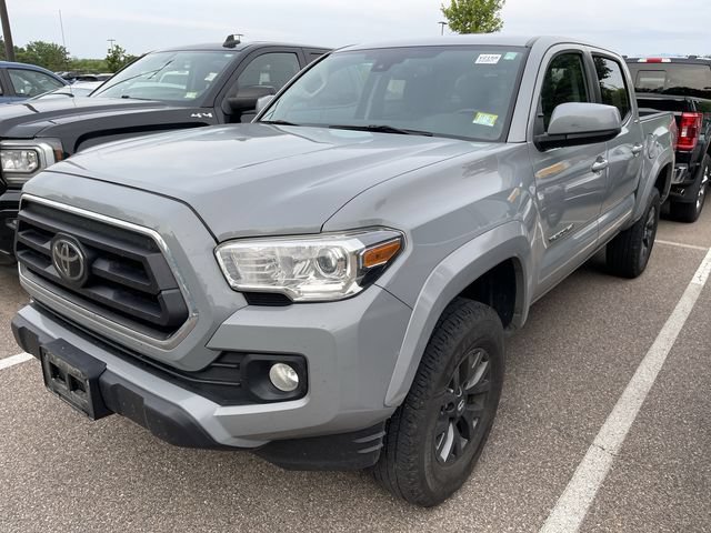 Certified 2021 Toyota Tacoma SR5 AWD/4WD image 2