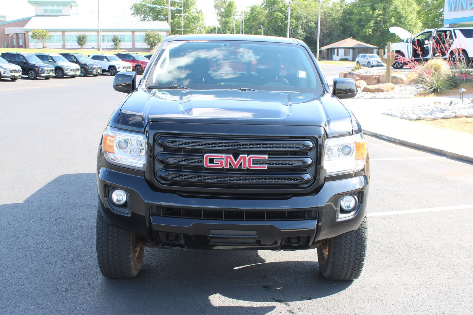 Used 2019 GMC Canyon All Terrain w/ All Terrain X Package AWD/4WD image 3
