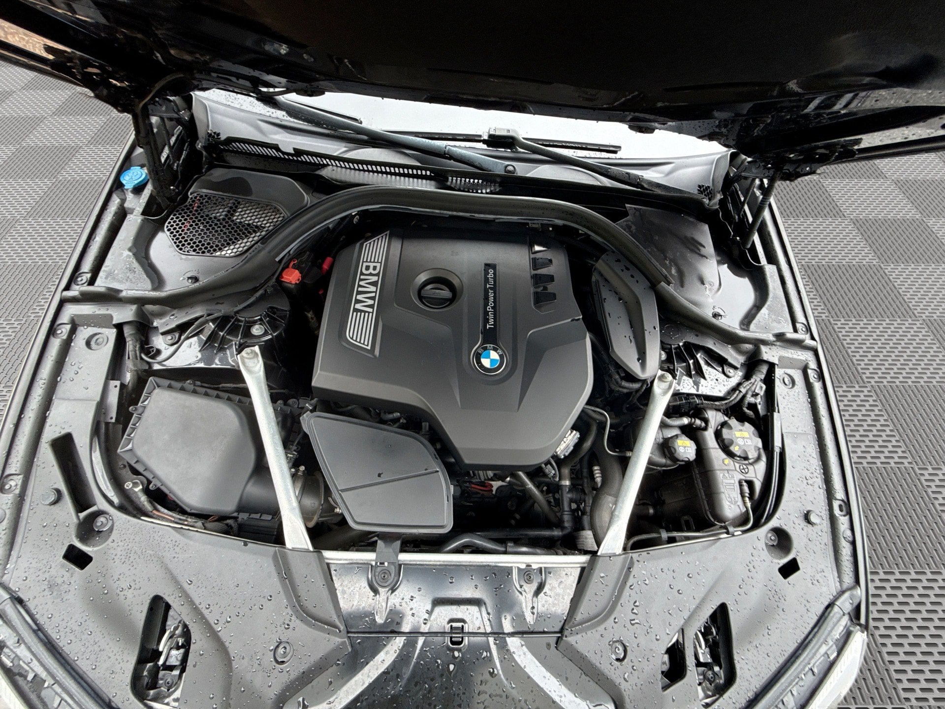 Used 2018 BMW 530i xDrive w/ Premium Package AWD/4WD image 18