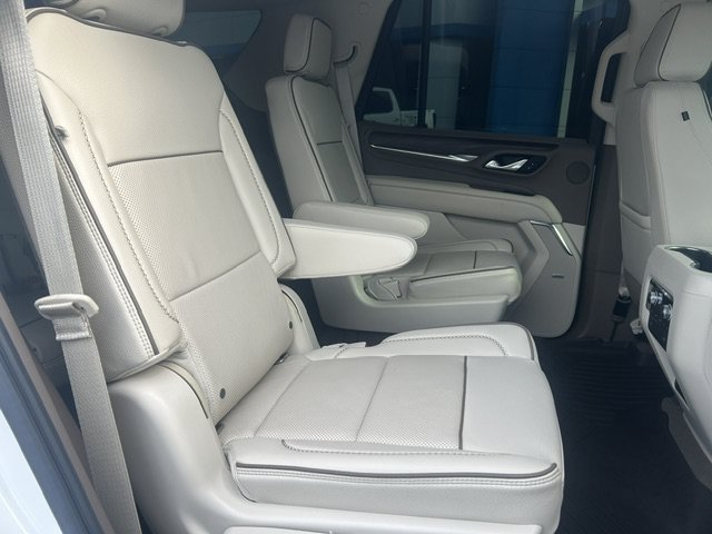 Used 2021 GMC Yukon Denali RWD image 12