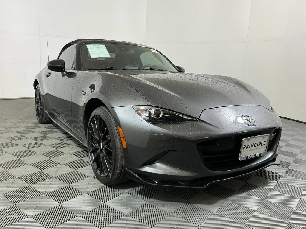 Used 2023 MAZDA MX-5 Miata Club w/ Brembo/BBS Recaro Package RWD image 4