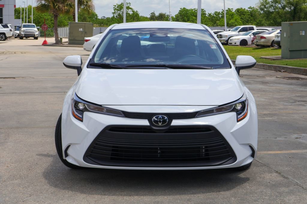 Used 2025 Toyota Corolla LE FWD image 24