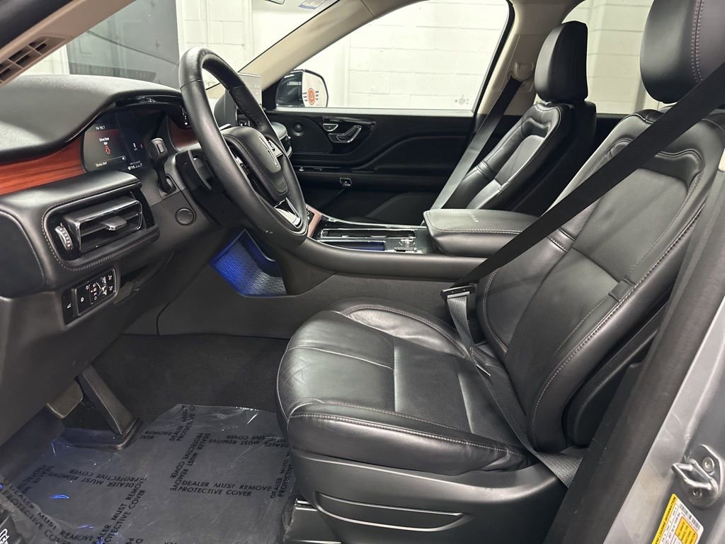 Used 2023 Lincoln Aviator Reserve w/ Equipment Group 201A image 18
