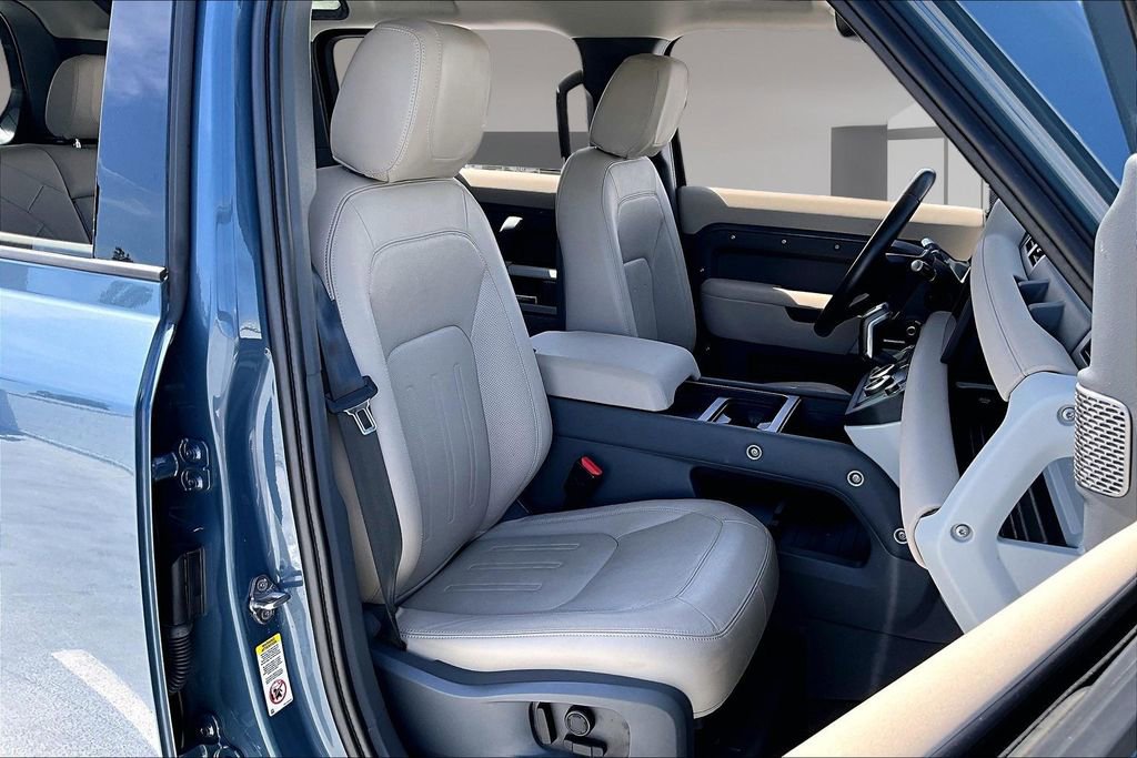 Used 2022 Land Rover Defender 110 SE image 27