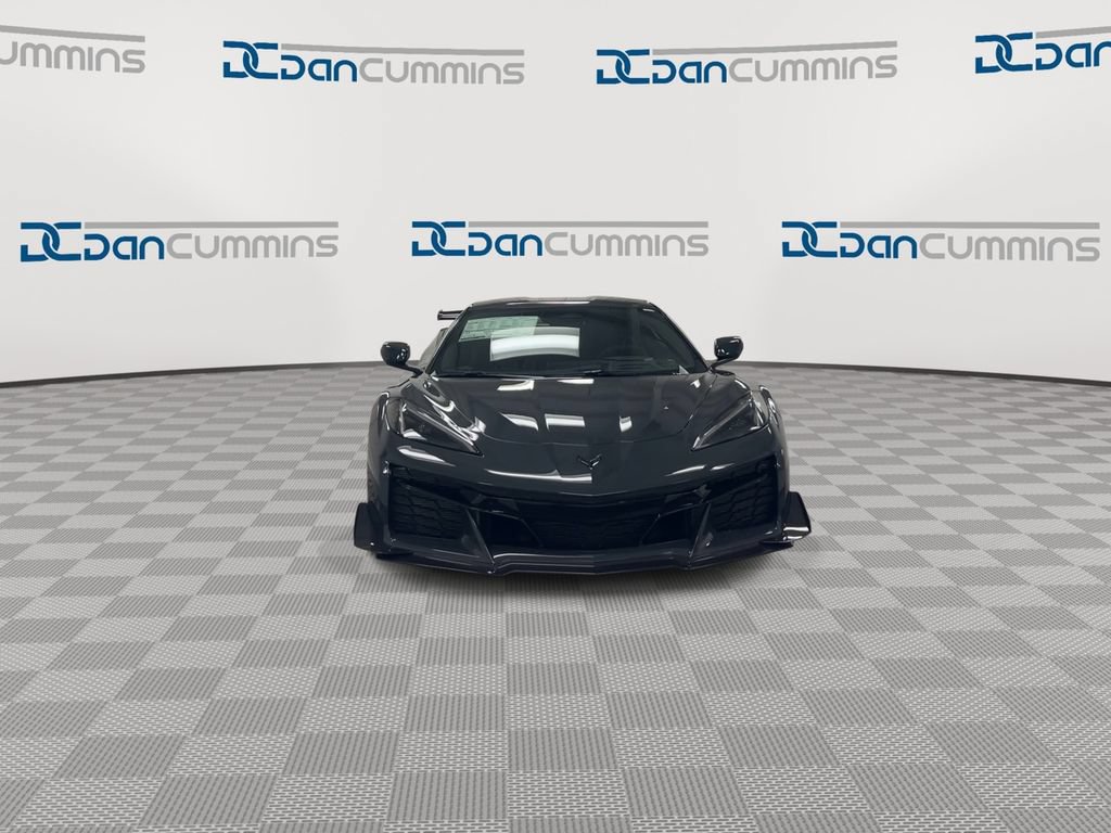 New 2027 Chevrolet Corvette Z06 RWD image 3