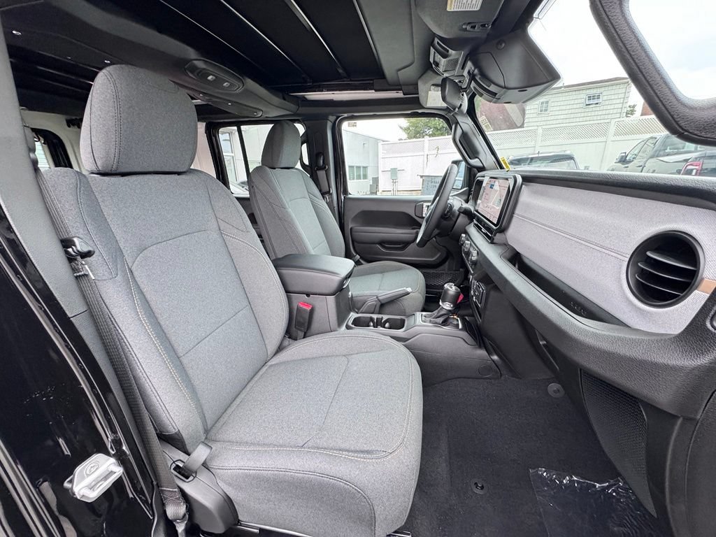 New 2026 Jeep Wrangler Unlimited Sport AWD/4WD image 18