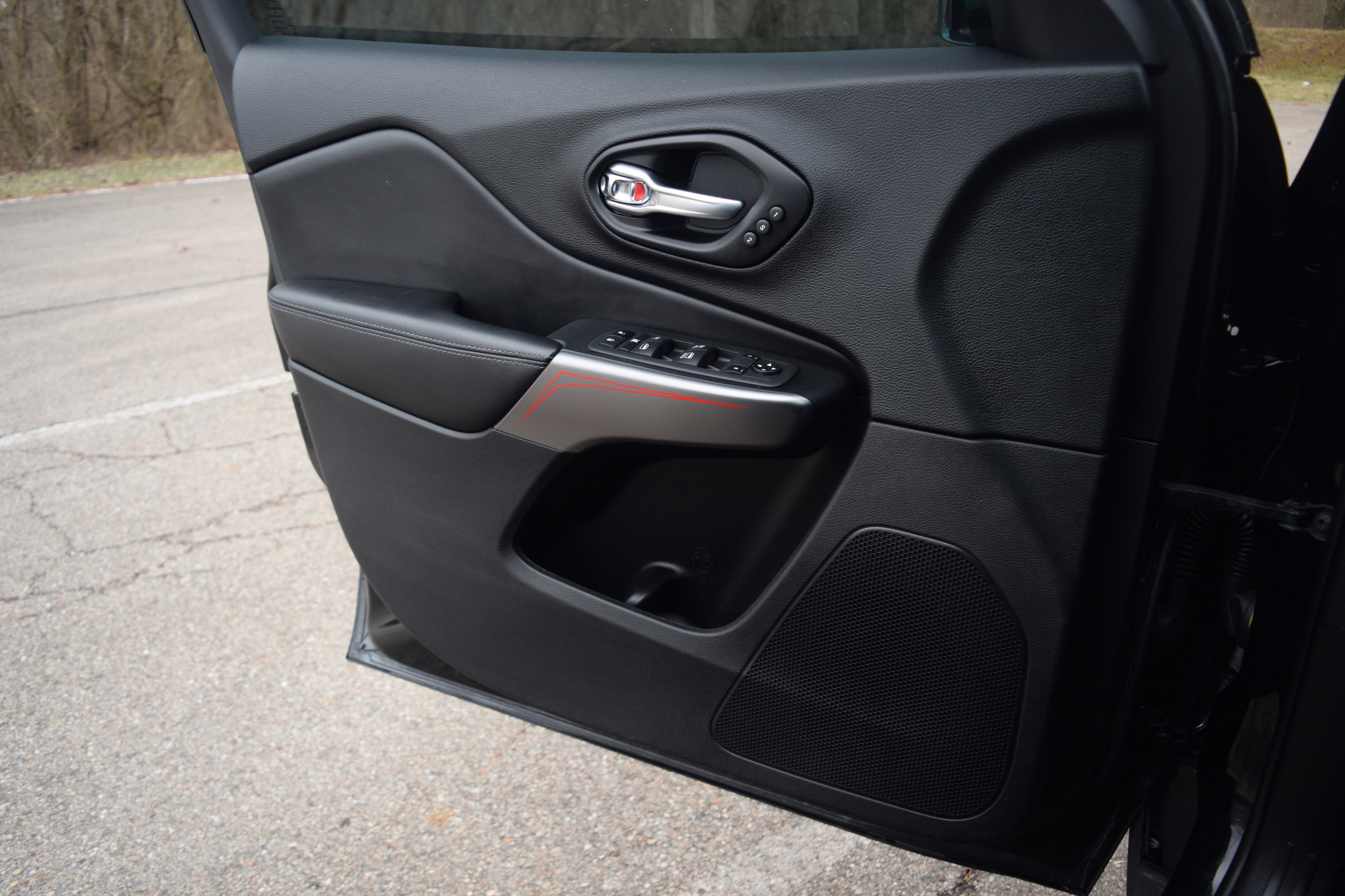 Used 2022 Jeep Cherokee Limited image 20