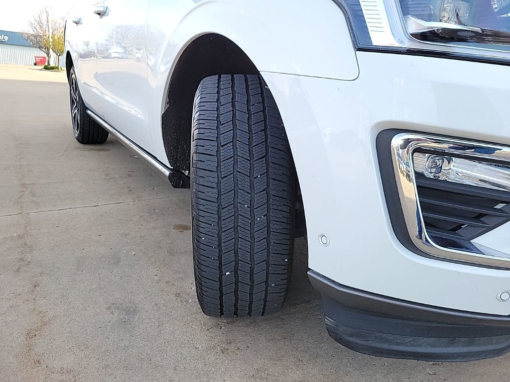 Used 2021 Ford Expedition Max Limited image 19