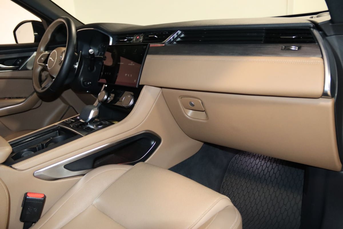Used 2023 Jaguar F-PACE S AWD/4WD image 52