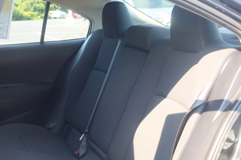 Used 2020 Toyota Corolla LE FWD image 27