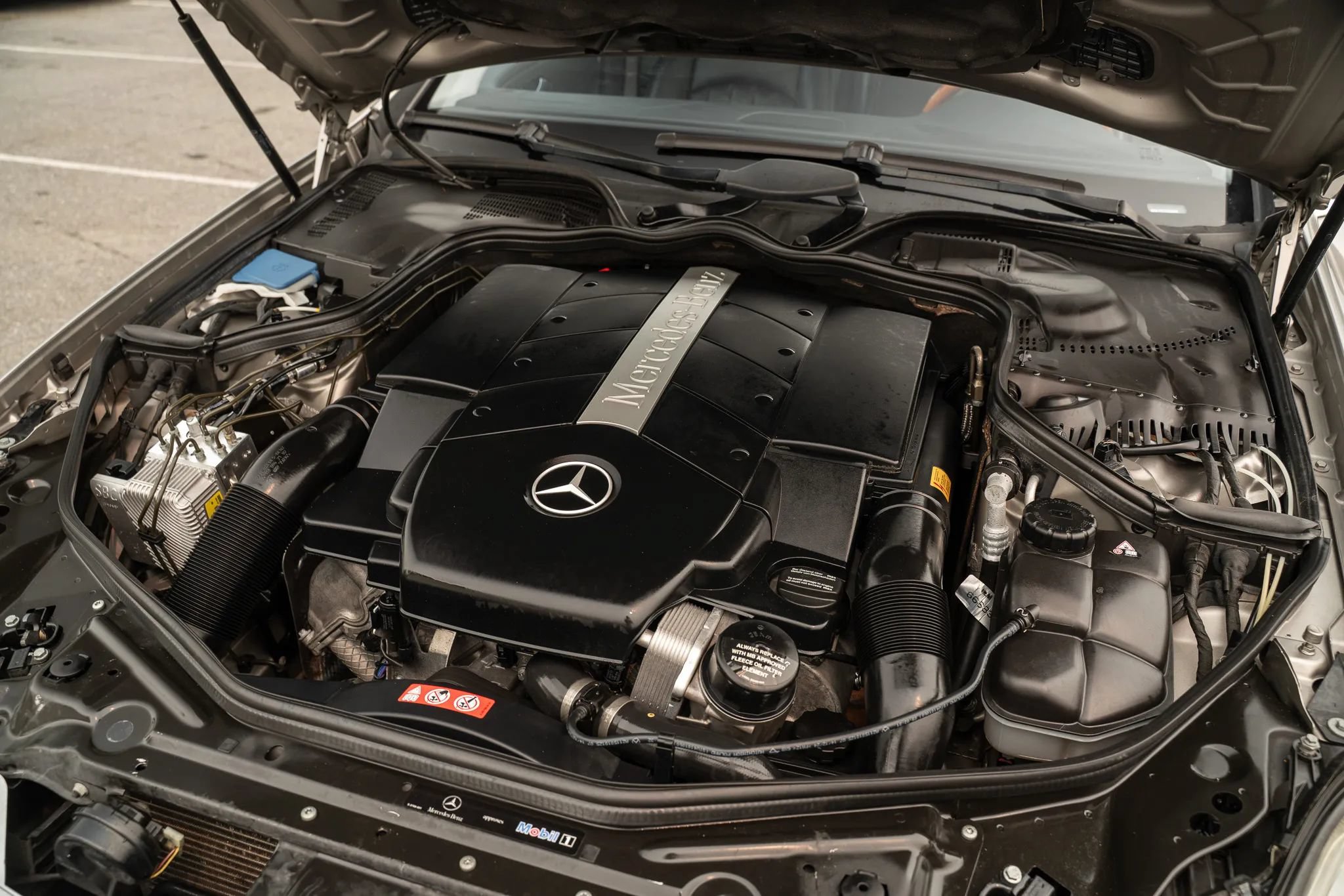 Used 2006 Mercedes-Benz CLS 500 w/ Entertainment Pkg image 27