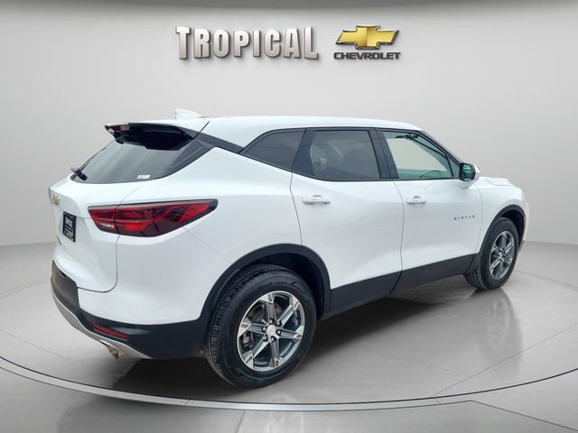 Used 2023 Chevrolet Blazer LT AWD/4WD image 5