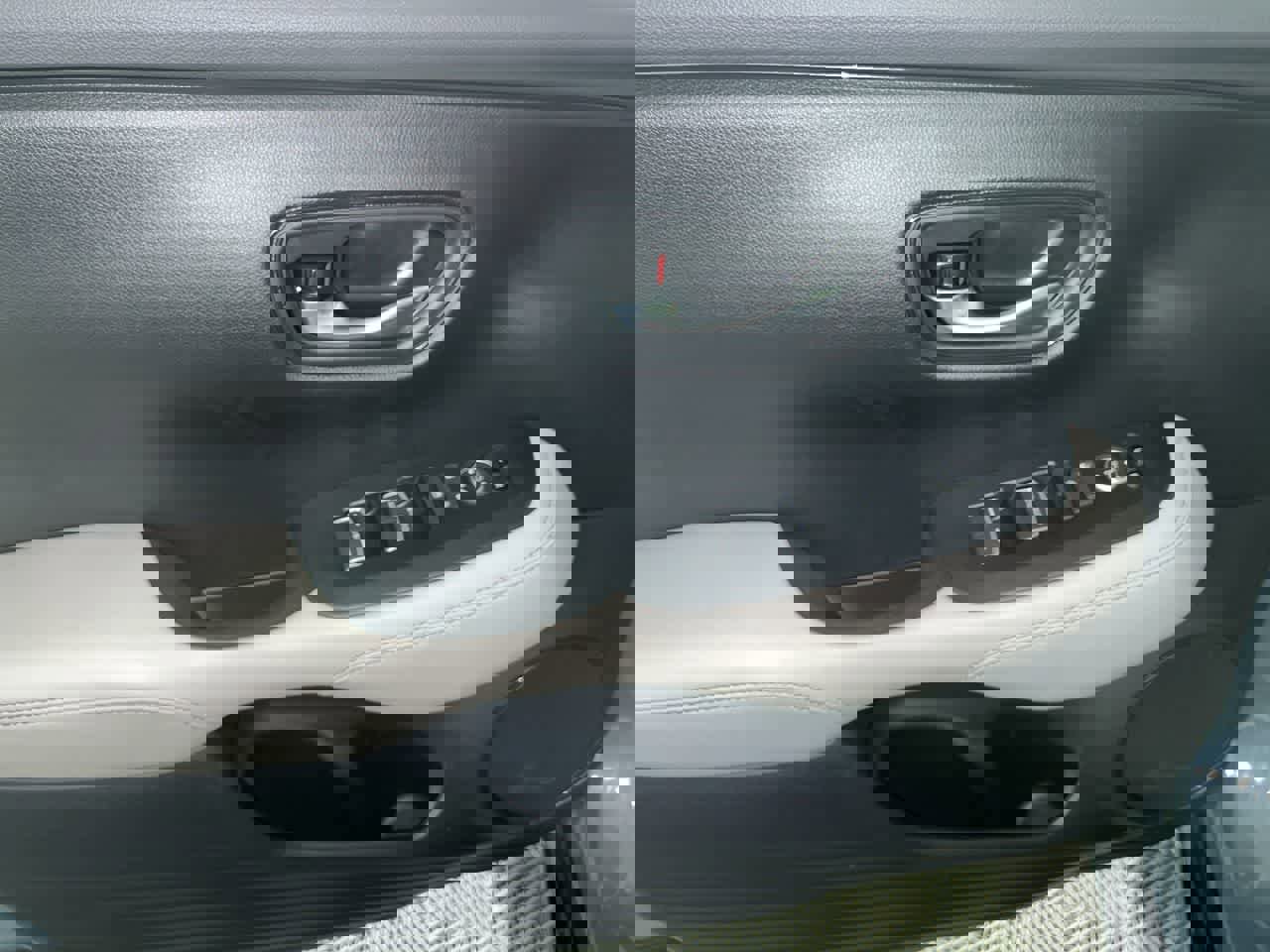 Used 2026 Honda HR-V EX-L image 13