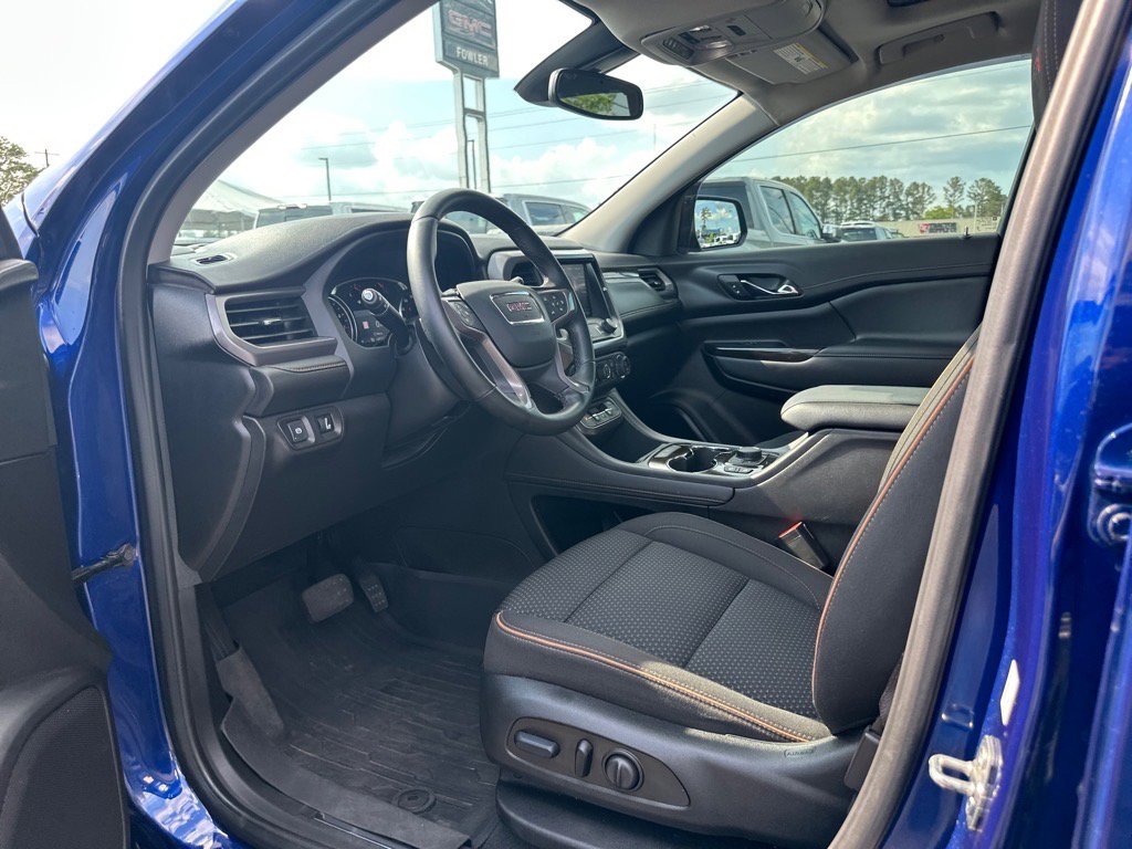 Used 2023 GMC Acadia AT4 image 20