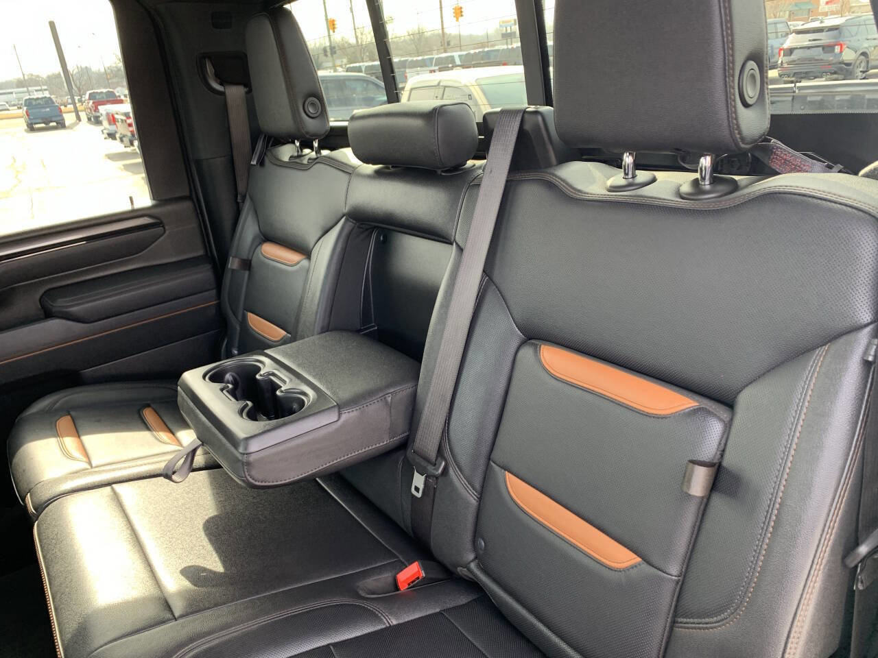 Used 2025 GMC Sierra 3500 AT4 w/ AT4 Premium Plus Package image 27