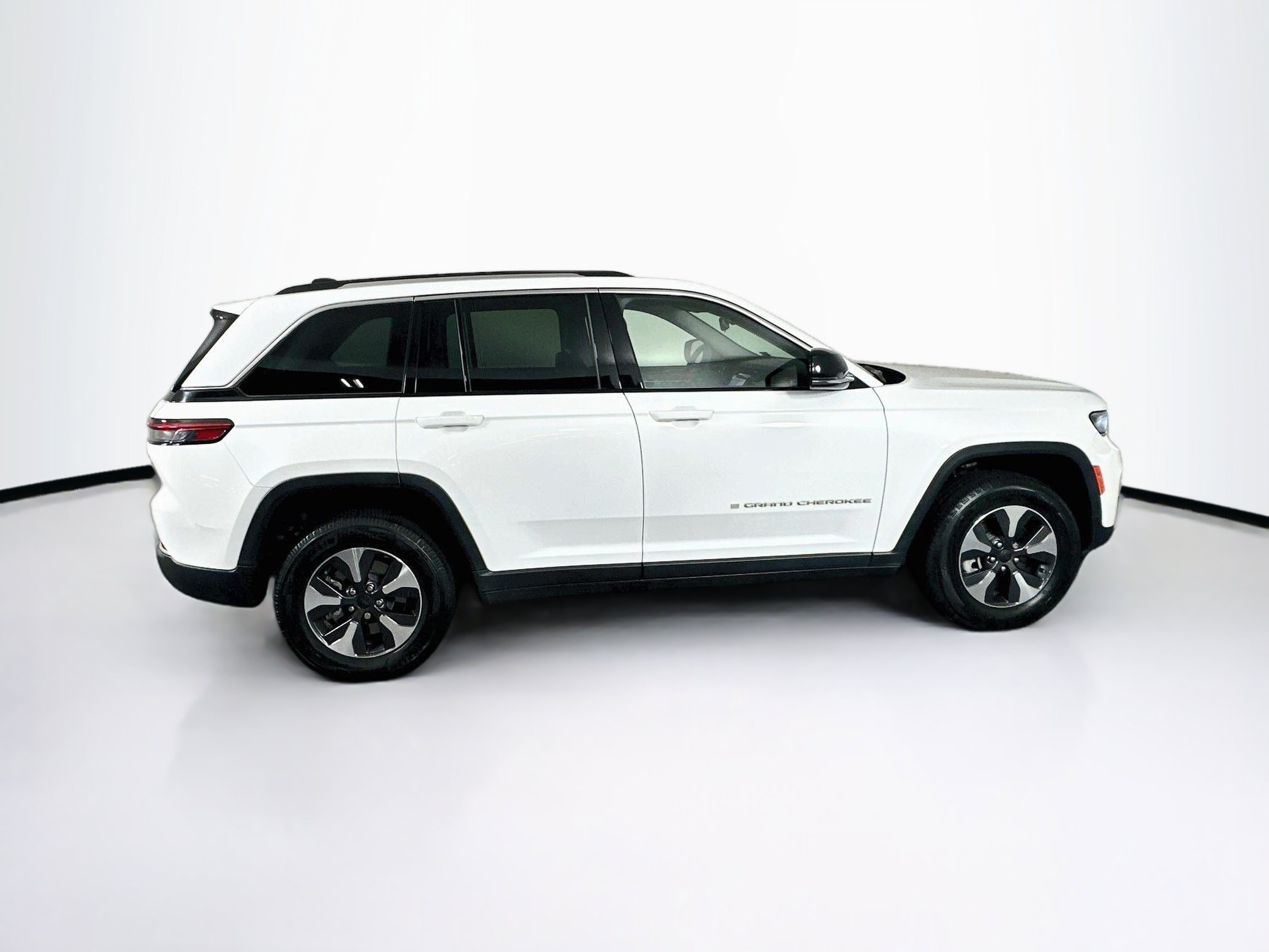 Used 2022 Jeep Grand Cherokee Limited 4xe AWD/4WD image 10