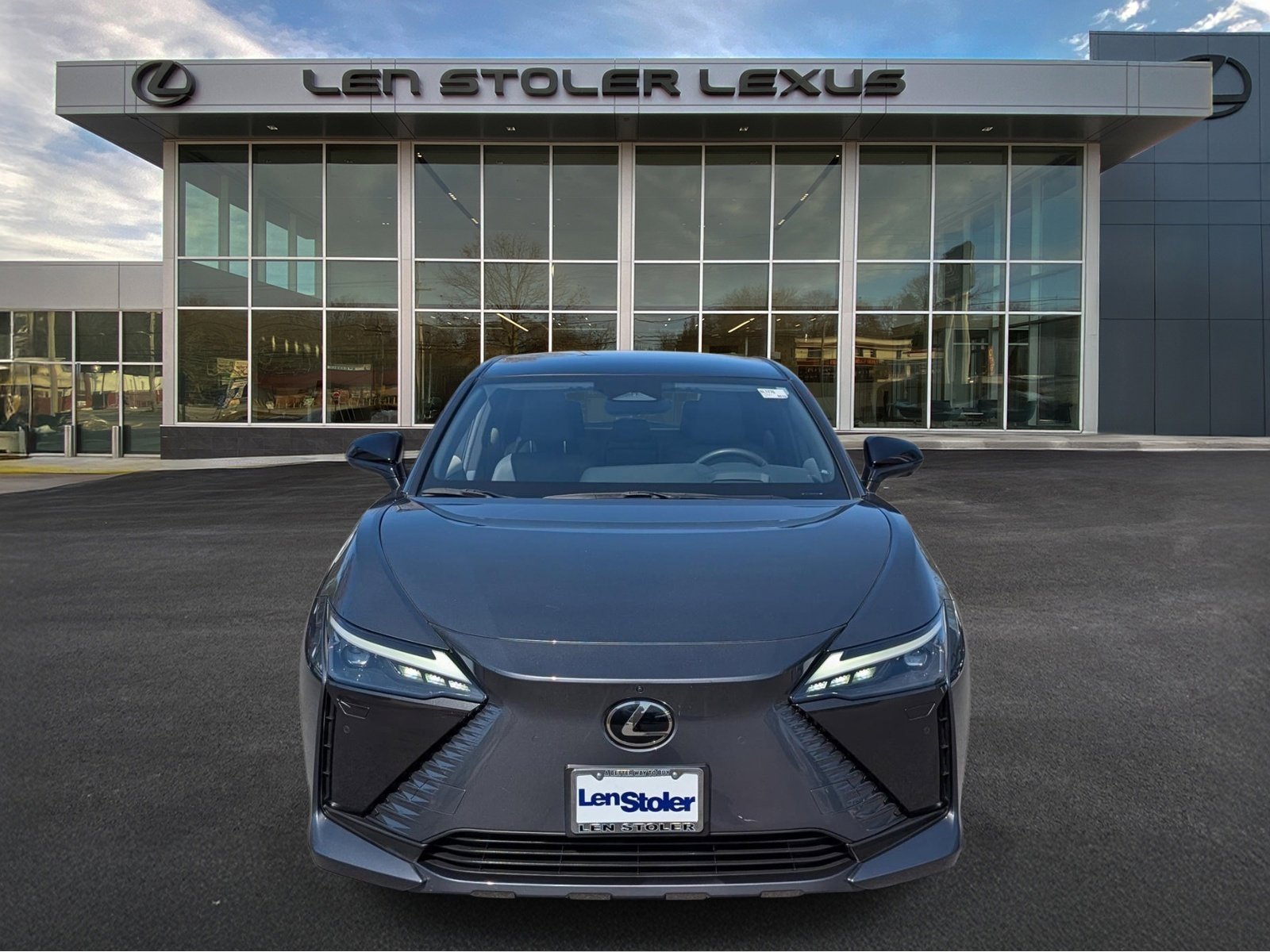 Used 2023 Lexus RZ 450e Premium w/ Technology Package image 8