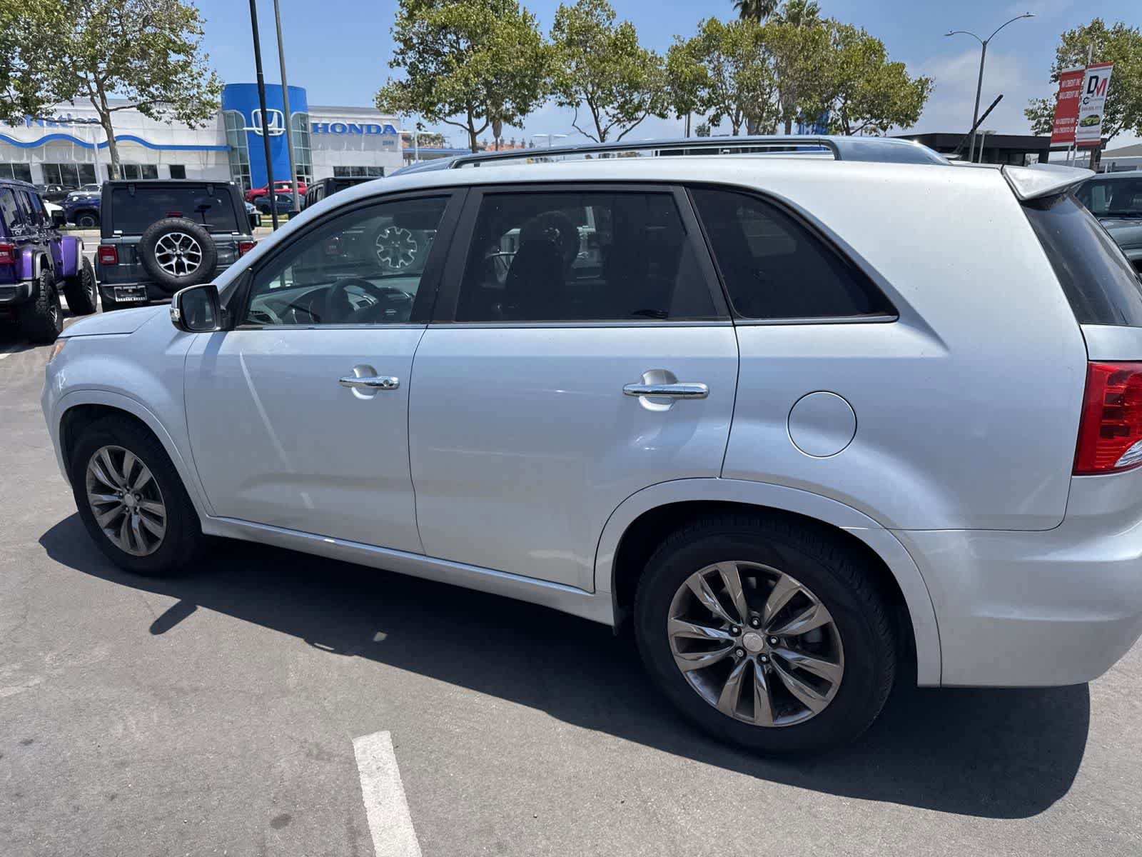 Used 2012 Kia Sorento SX FWD image 22