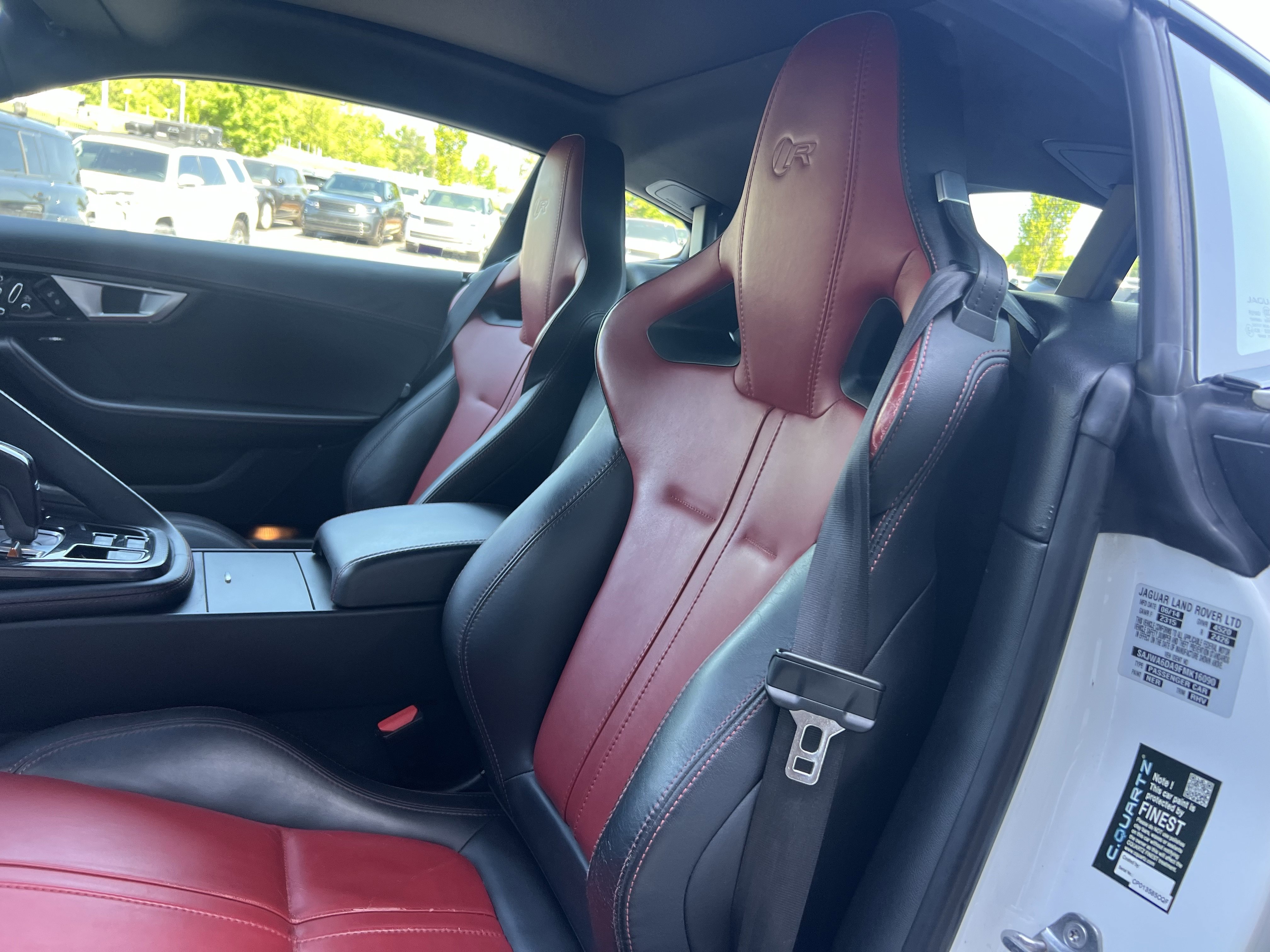 Used 2015 Jaguar F-TYPE R image 17