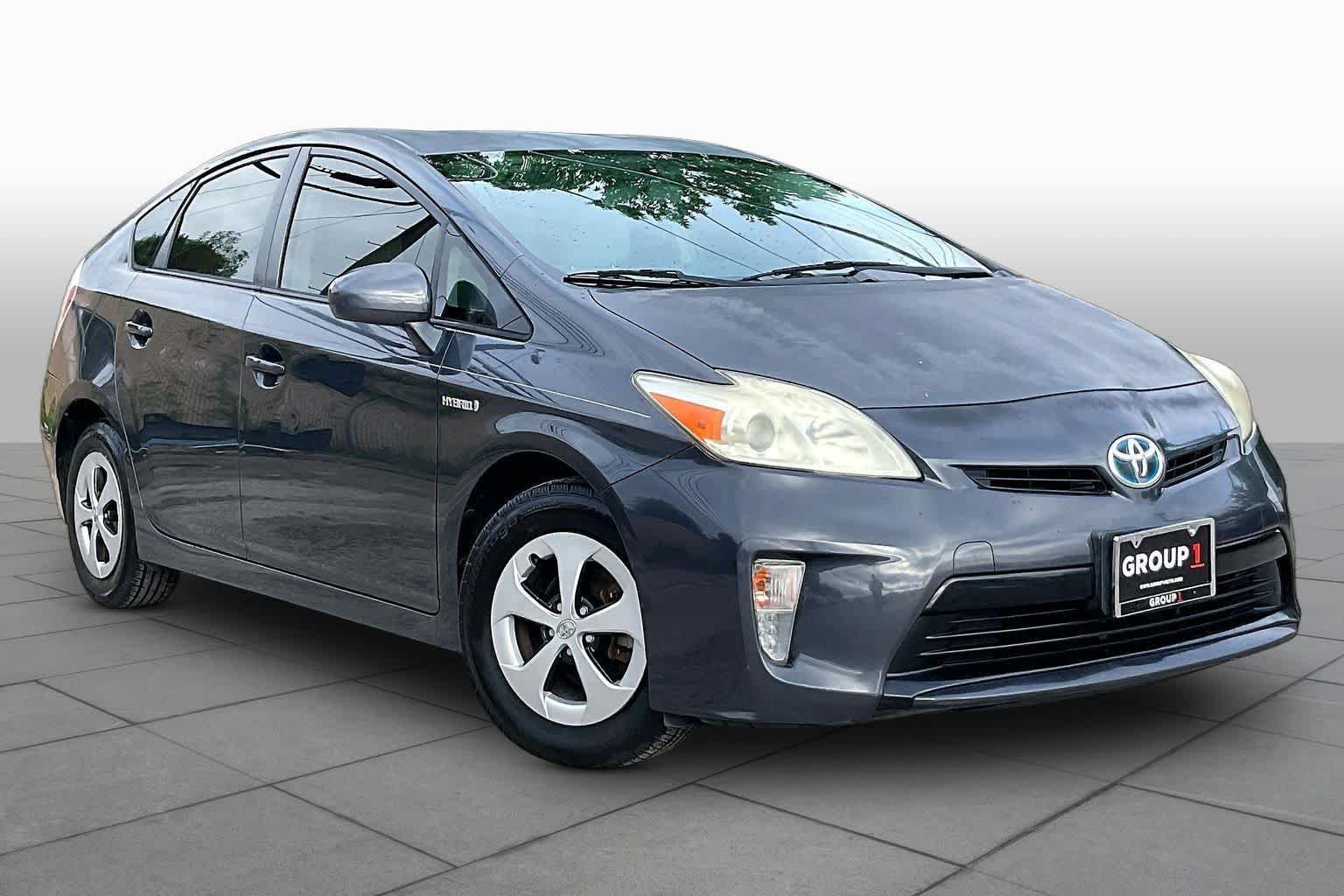 Used 2012 Toyota Prius Three FWD image 2